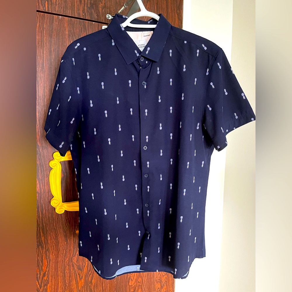 Men’s M summer button up
